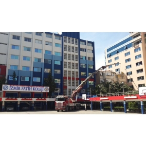 İzmir Fatih Koleji Cam Montajı   İzmir Vinç Hizmeti 5